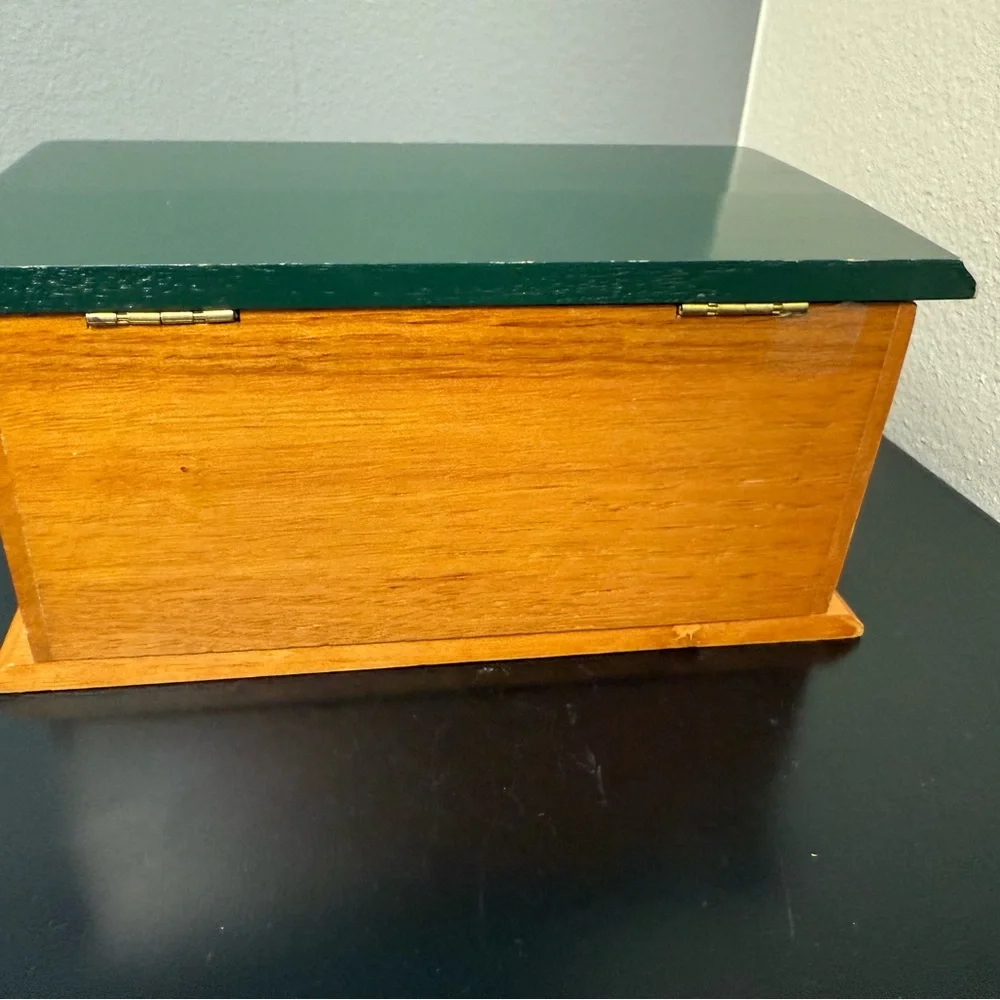 Vintage‎ solid Wooden jewelry Storage Box with Green Lid Mirror & two drawers